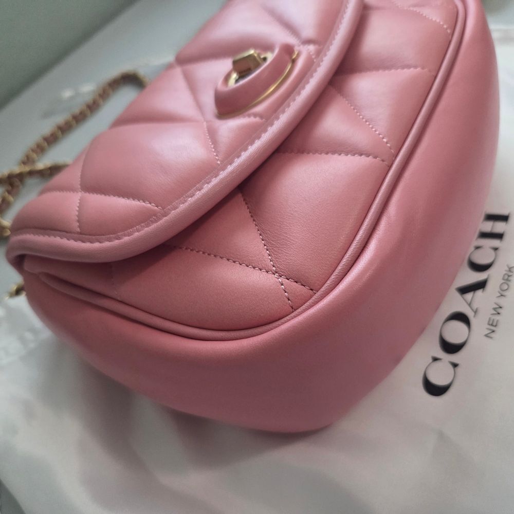 Coach Madison 18 Pink Quilted Convertible Shoulder Bag - Picture 4 of 11
